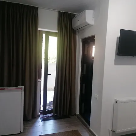 Vecas Guest house *